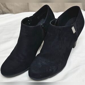 Anne Klein iFlex Black Suede Heeled Boots Women's Size 7.5M Excellent Condition